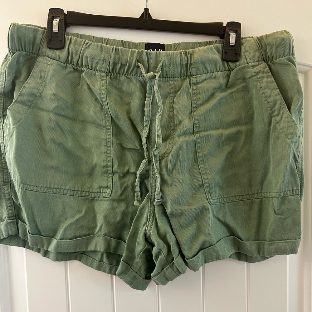 Gap drawstring shorts